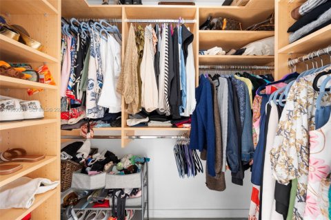 Купить кондоминиум в Майами, Флорида 2 спальни, 109.72м2, № 2020119 - фото 15