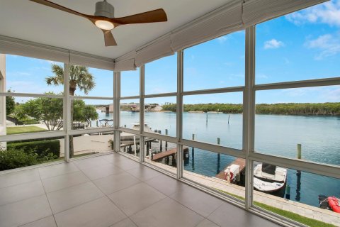 Condo in Tequesta, Florida, 2 bedrooms № 2385541 - photo 28