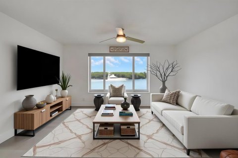 Condo in Tequesta, Florida, 2 bedrooms № 2385541 - photo 11