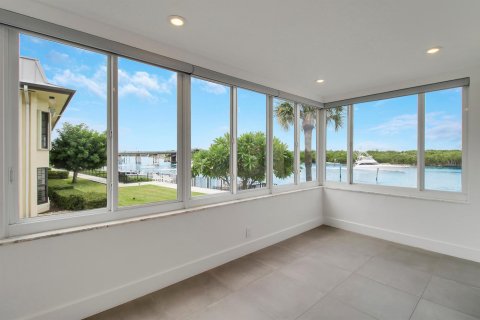 Condo in Tequesta, Florida, 2 bedrooms № 2385541 - photo 22