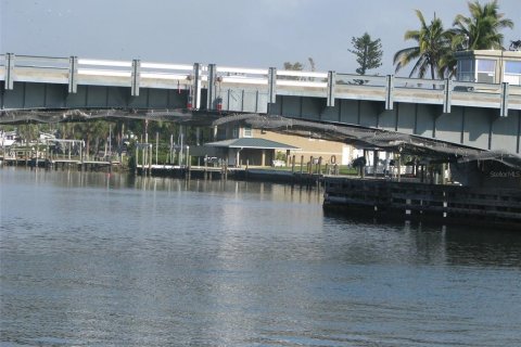 Condo in Nokomis, Florida, 2 bedrooms  № 2428820 - photo 6
