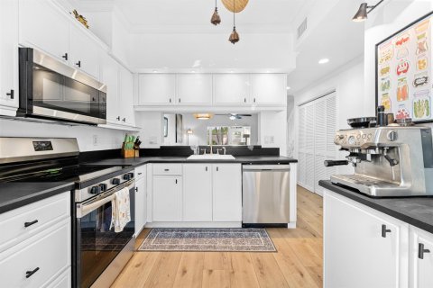 Townhouse in Delray Beach, Florida 2 bedrooms, 118.91 sq.m. № 2087512 - photo 6