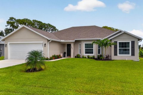 House in Port St. Lucie, Florida 3 bedrooms, 161 sq.m. № 2357298