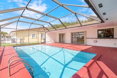 Villa ou maison à louer à Miami Lakes, Floride: 4 chambres, 226.12 m2 № 2001155 - photo 21