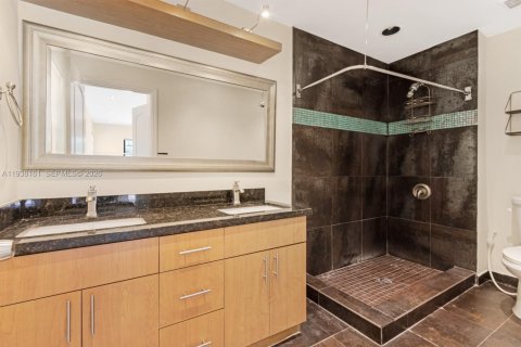 Villa ou maison à louer à Miami Lakes, Floride: 4 chambres, 226.12 m2 № 2001155 - photo 13