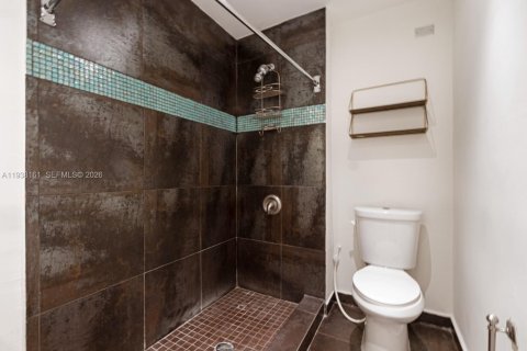 Villa ou maison à louer à Miami Lakes, Floride: 4 chambres, 226.12 m2 № 2001155 - photo 11