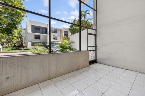 Townhouse in Aventura, Florida 3 bedrooms, 123.56 sq.m. № 2185902 - photo 24