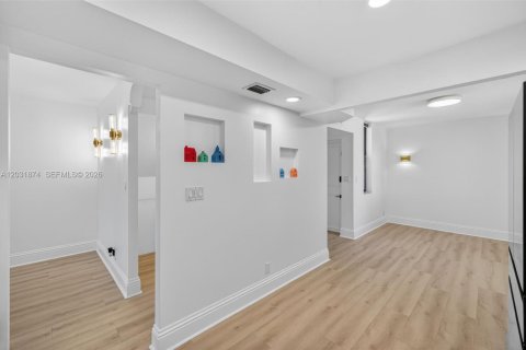 Townhouse in Aventura, Florida 3 bedrooms, 123.56 sq.m. № 2185902 - photo 12