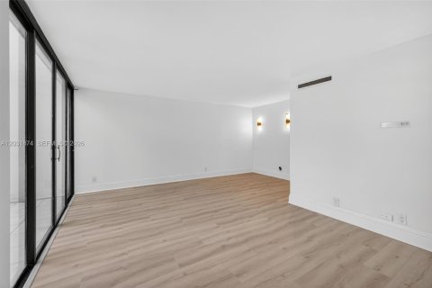 Townhouse in Aventura, Florida 3 bedrooms, 123.56 sq.m. № 2185902 - photo 21