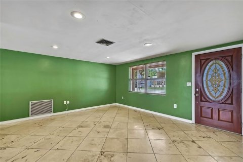 House in Port Richey, Florida 2 bedrooms, 96.99 sq.m. № 1909976 - photo 4