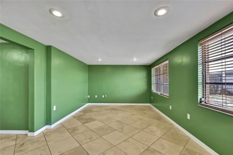 House in Port Richey, Florida 2 bedrooms, 96.99 sq.m. № 1909976 - photo 11