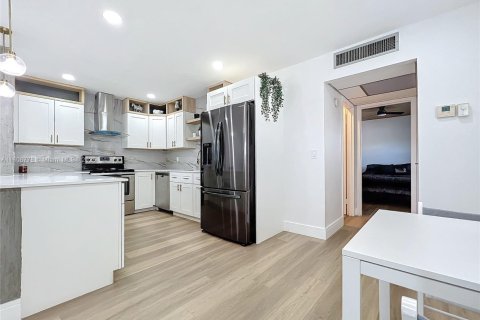 Condominio en venta en Delray Beach, Florida, 1 dormitorio, 66.89 m2 № 1865196 - foto 9