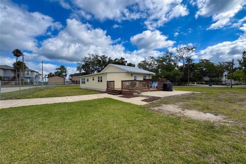 House in Weeki Wachee, Florida 2 bedrooms, 54.63 sq.m. № 1812445 - photo 17