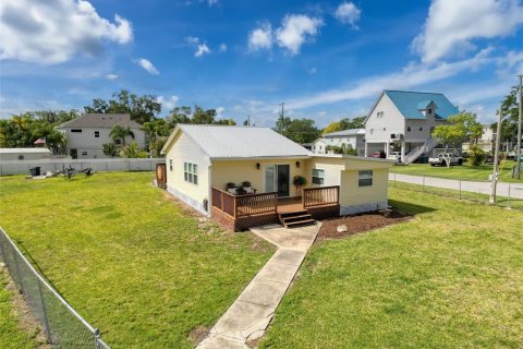 House in Weeki Wachee, Florida 2 bedrooms, 54.63 sq.m. № 1812445 - photo 22