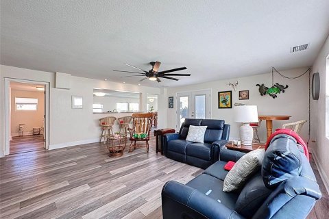 House in Weeki Wachee, Florida 2 bedrooms, 54.63 sq.m. № 1812445 - photo 30