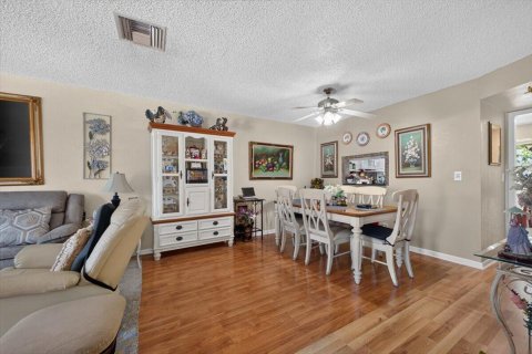 Copropriété à vendre à Boca Raton, Floride: 2 chambres, 97.83 m2 № 2281254 - photo 8