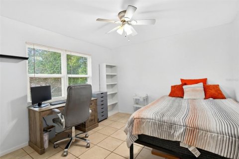 House in Ocala, Florida 3 bedrooms, 130.71 sq.m. № 2100958 - photo 13