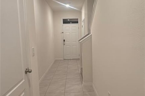 Touwnhouse à louer à Davenport, Floride: 3 chambres, 156.08 m2 № 1901226 - photo 4