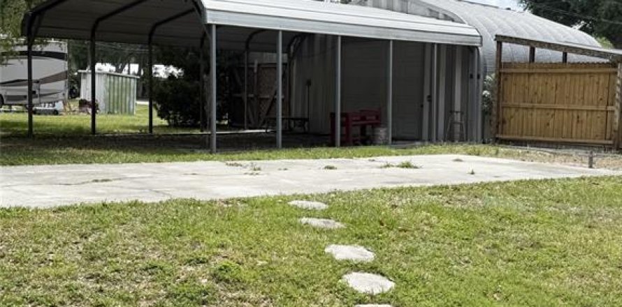 Commercial property in Homosassa, Florida 242.47 sq.m. № 1813491