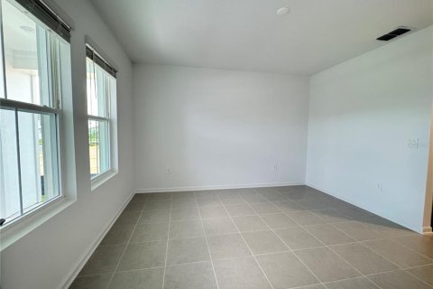 Casa en alquiler en Clermont, Florida, 5 dormitorios, 195.93 m2 № 1831423 - foto 2