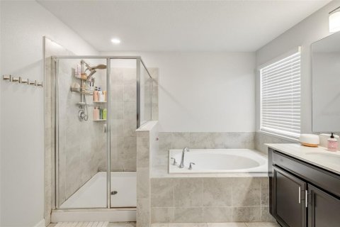 Villa ou maison à vendre à Kissimmee, Floride: 5 chambres, 319.4 m2 № 2310874 - photo 29
