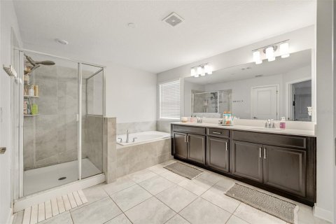 Villa ou maison à vendre à Kissimmee, Floride: 5 chambres, 319.4 m2 № 2310874 - photo 28