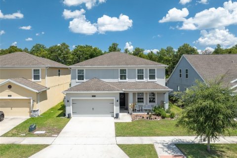 House in Kissimmee, Florida 5 bedrooms, 319.4 sq.m. № 2310874