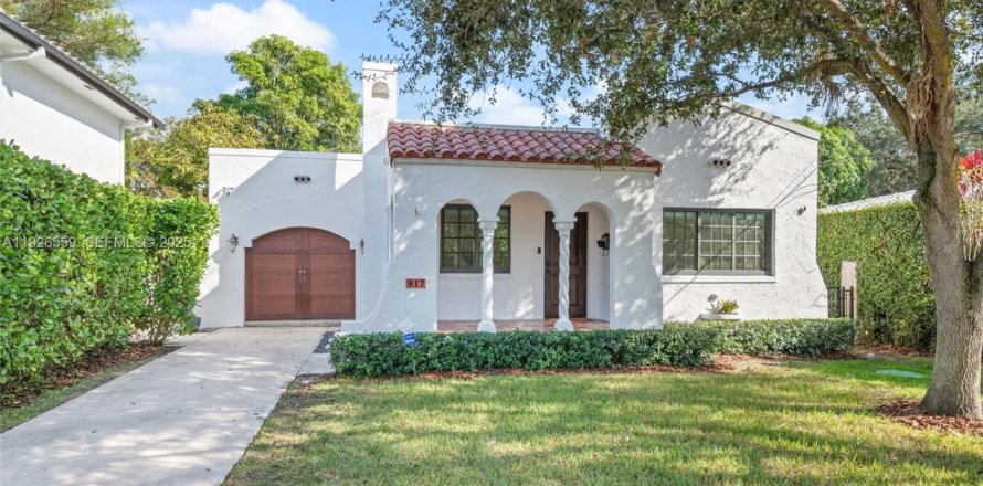 Casa en Coral Gables, Florida 3 dormitorios, 136.19 m2 № 1986665