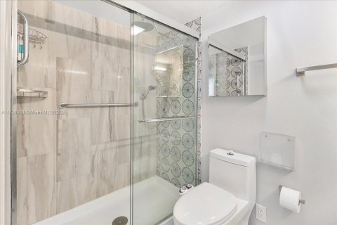 Купить кондоминиум в Санни-Айлс-Бич, Флорида 2 спальни, 170.01м2, № 1485689 - фото 15