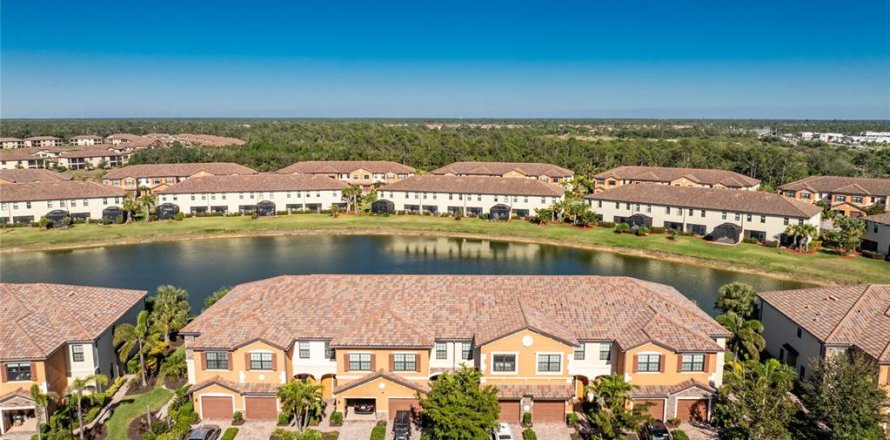 Adosado en Venice, Florida 3 dormitorios, 181.07 m2 № 1587722