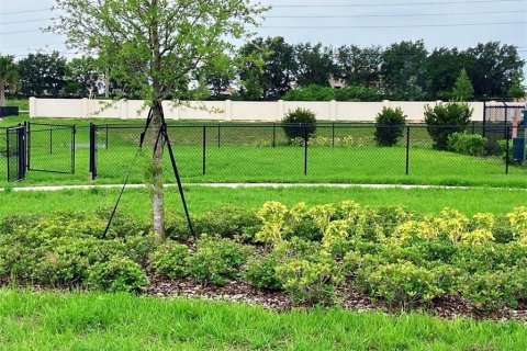 Купить виллу или дом в Хейнс-Сити, Флорида 9 комнат, 237.83м2, № 1822793 - фото 3