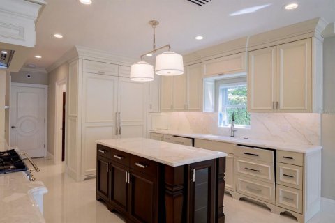 Villa ou maison à vendre à Orlando, Floride: 2 chambres, 231.61 m2 № 2430592 - photo 18