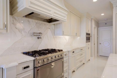Villa ou maison à vendre à Orlando, Floride: 2 chambres, 231.61 m2 № 2430592 - photo 13