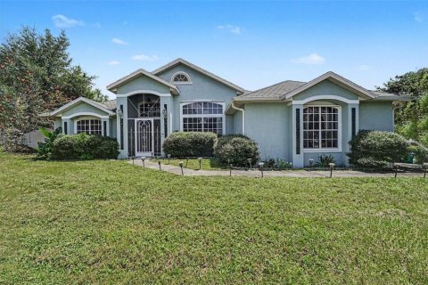 Casa en Deltona, Florida 3 dormitorios, 205.13 m2 № 2345451