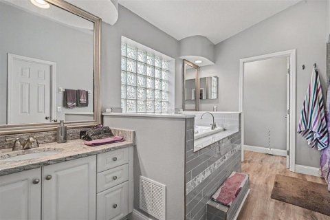 Villa ou maison à vendre à Deltona, Floride: 3 chambres, 205.13 m2 № 2345451 - photo 6