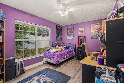 Villa ou maison à vendre à Deltona, Floride: 3 chambres, 205.13 m2 № 2345451 - photo 13
