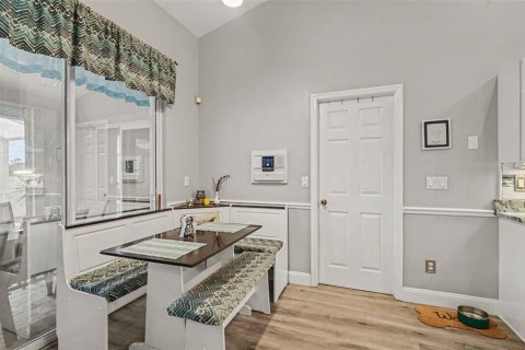 Villa ou maison à vendre à Deltona, Floride: 3 chambres, 205.13 m2 № 2345451 - photo 10