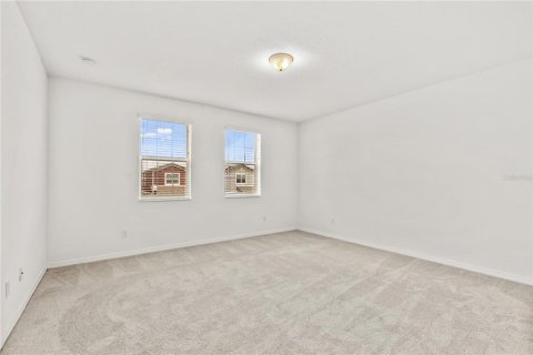 House in Winter Garden, Florida 3 bedrooms, 215.72 sq.m. № 2230329 - photo 19