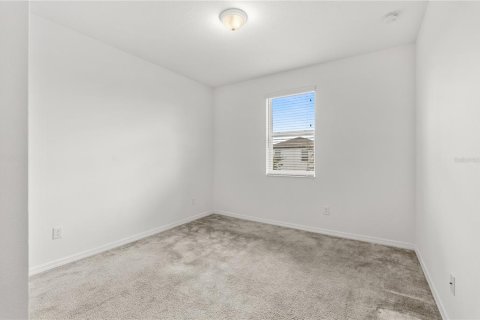 House in Winter Garden, Florida 3 bedrooms, 215.72 sq.m. № 2230329 - photo 27