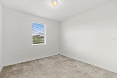House in Winter Garden, Florida 3 bedrooms, 215.72 sq.m. № 2230329 - photo 30