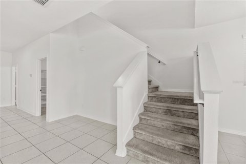 House in Winter Garden, Florida 3 bedrooms, 215.72 sq.m. № 2230329 - photo 14