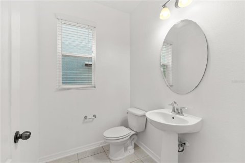 House in Winter Garden, Florida 3 bedrooms, 215.72 sq.m. № 2230329 - photo 10