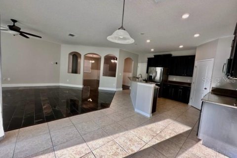 Casa en alquiler en Ruskin, Florida, 6 dormitorios, 300.17 m2 № 1907244 - foto 8