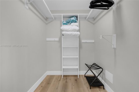 Снять в аренду виллу или дом в Помпано-Бич, Флорида 3 спальни, 162.3м2, № 1983741 - фото 20