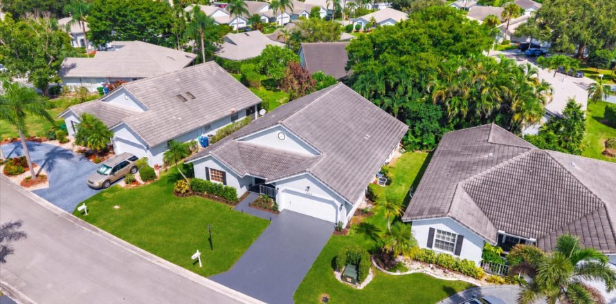 Villa ou maison à Coral Springs, Floride 3 chambres, 157 m2 № 2397897