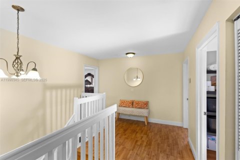 Casa en venta en Pembroke Pines, Florida, 4 dormitorios, 264.12 m2 № 2057415 - foto 21