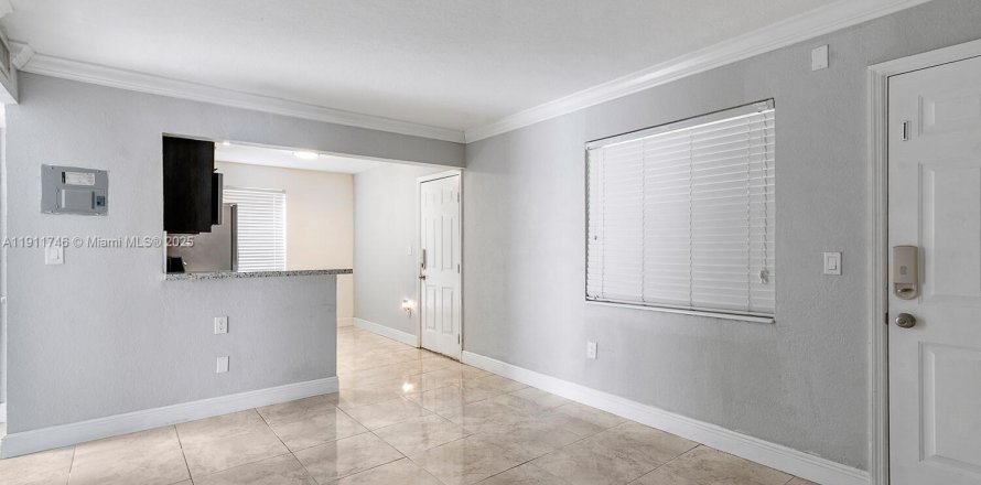 Condo à Miami Springs, Floride, 2 chambres  № 1967593