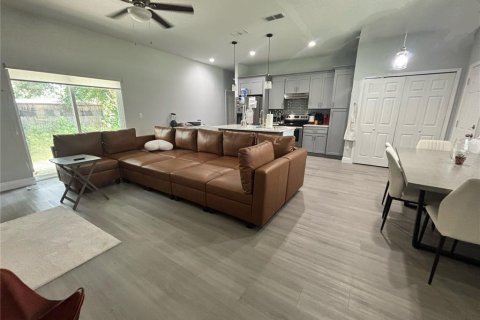 Casa en alquiler en Orange City, Florida, 3 dormitorios, 117.43 m2 № 2095391 - foto 3
