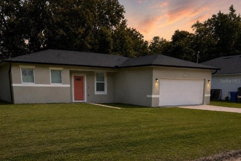 Casa en Orange City, Florida 3 dormitorios, 117.43 m2 № 2095391