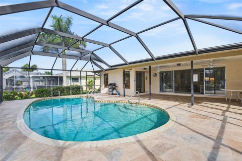 House in Punta Gorda, Florida 2 bedrooms, 128.11 sq.m. № 2096776 - photo 21